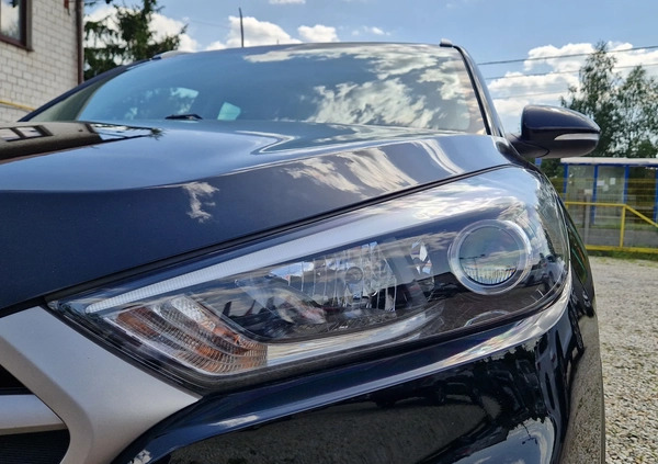 Hyundai Tucson cena 78900 przebieg: 121000, rok produkcji 2018 z Sucha Beskidzka małe 742